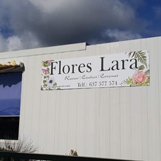 FLORES LARA