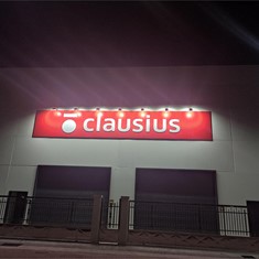 rotulo opaco con ilumianción indirecta focos led